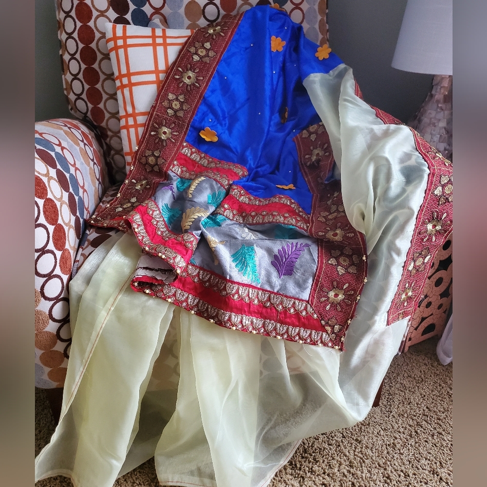 NWOT Girls Embroidered Multicolor Sari Designer Festive